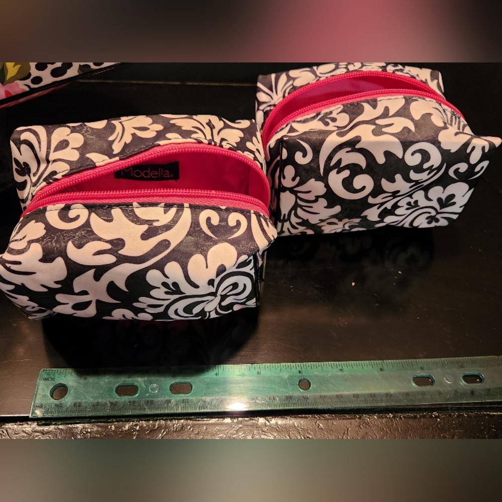Floral and Black Patent Cosmetic Bag Bundle With A Pink  (2)S (1)M (1)L - Picture 2 of 10